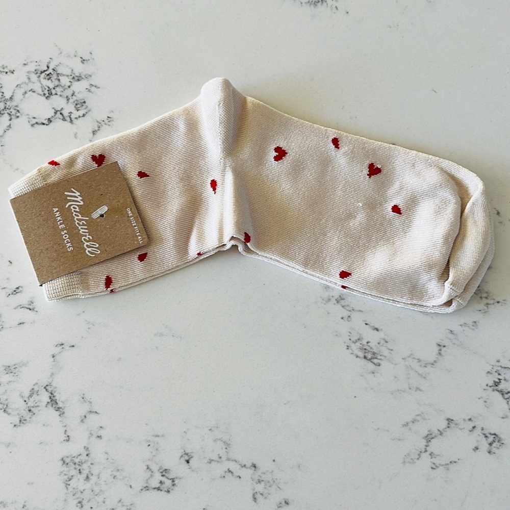 Madewell Shimmer Ankle Socks in Petal Hearts - Picture 5 of 8